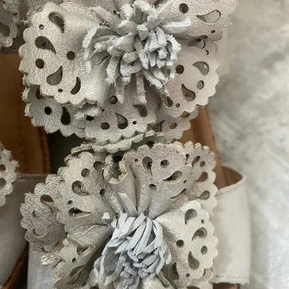 Gabor silver/gray wedge sandals - Picture 7 of 7